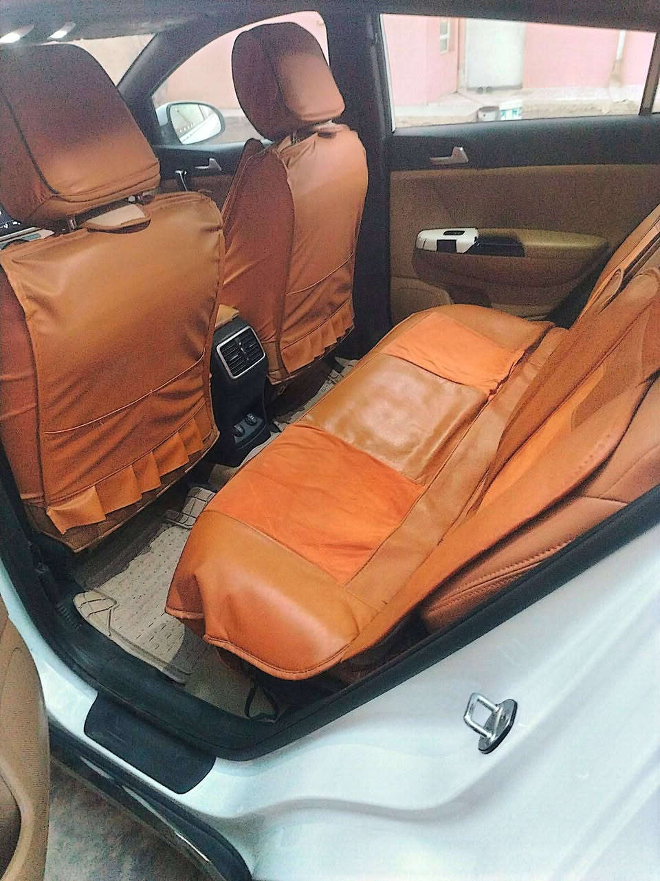 كيا سبورتاج للبيع

المواصفات
كيا سبورتاج 2021 GTLine 
ماشية ٩٧ الف حقيقي وقابل للزيادة 
 رقم بغداد الإنكليزي الجديد وسنوية جديدة لحد ٢٠٣١ وهزة جديدة والسيارة بأسمى 
‌‎المواصفات فول  1/1 اعلئ فئه
بانوراما 
منضومة زنون بلادي
‎ حجم المحرك2,0 دوش
‌‎مرتبط بكير بوكس6 نمر
‌‎بصمة  
تشغيل عن بعد 
الكراسي الأمامية كهرباء
شاحن واير ليس 
تبريد بيانو
الصندوك الخلفي كهرباء 
نضام ترحيب بل يدات 
ترحيب عن قرب
‌‎كاميرا 
شاشة اصلية مال الشركة 
‌‎نظام نزول المنحدرات
مانع انزلاق 
‌‎تبريدامامي ثلاث قطع + قطعتين خلفية‌
 الويل كروم حجم 19كونتكتل
‌‎مرايا جانبية متحركة مع اضائة فلشر 
‌‎نظام  تحذير الرجوع الى الخلف حساسات
‌‎نظام  التقدم الى الامام حساسات
‌‎مدخل USB ipod
‌‎مخرج الطاقة عدد3
‏Ledنهاري
‌‎دوس كروم 
‌‎زينة السيارة من الصدامات الامامية و الخلفية كروم 
‌‎نظام وحدات السلامة متكامل‌‎ايرباكات عدد8
‏ABS
نظام ايزو فكس
‌‎سنتر لوك
إنذار احزمة الامان
‌‎تحكم المقود متعدد الاستخدامات
‌‎اوتو ميديا
‌‎بلوتوث
‌‎كروزسرعة
‌‎ڤاليوم اضائة دشبول
‌‎اوضاع القيادة 
‏ECO
‏SPORT
‏NORMAL
تخم تايرات جديد 
بيها رصعة خفيفة ومامببنه نهائيا  بالباب الخلفي (الباب الخلف السائق) وماملعوب بيها وبالدعامية الأمامية شخطين كلش بسيطة والباقي كفاله عامة 
السيارة باسمي تحويل ثاني يوم 
دهن أرقى نوعية ابدل لها كل ١٨٠٠ كيلو
السعر اتصل وتدلل
التواصل على الرقم ***********
