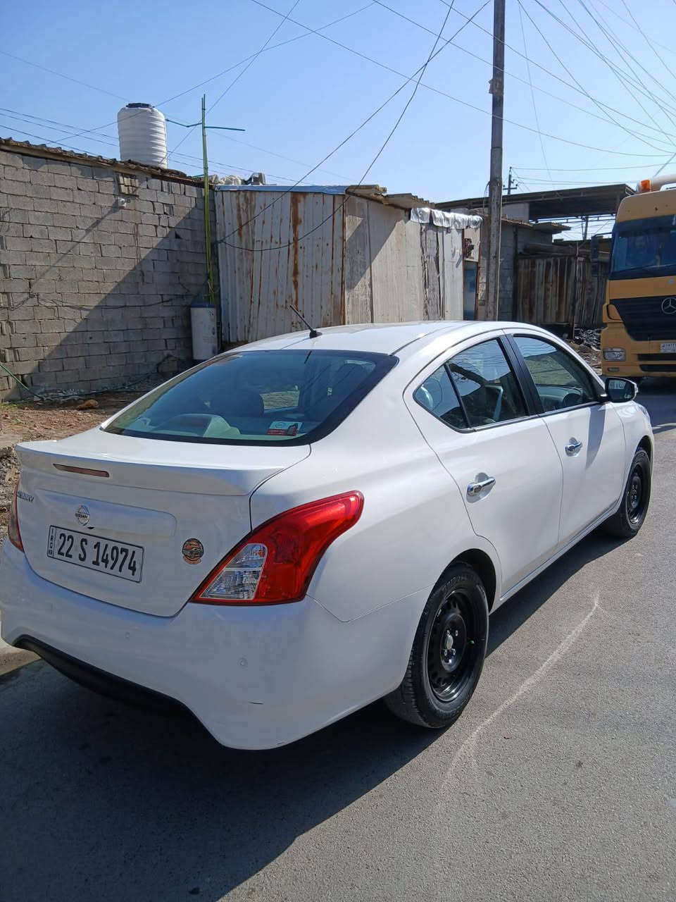 السلام عليكم نيسان صني موديل 25 سياره وضع شركه سياره مقفوله كفاله عامه ما عدا بارد باب السائق ماشيه 37 سبير ما نازل سياره باسمنا تحويل ثاني يوم مكان السياره بغداد حي النصر رقم الهاتف ***********
