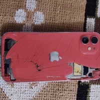 ايفون ١٢ • ١٢٨ • شاشة مكسورة