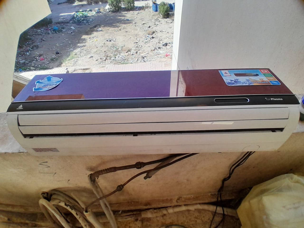 سبالت البيع عدد 2 الحافظ وفستل نضافه فول شرط الشغل كاملات بواري ريمون ستانه 
توجد صيانه وغسل وتنصيب سبالت مكيفات ما عليك إلى الاتصال بالرقم وتساب ***********
