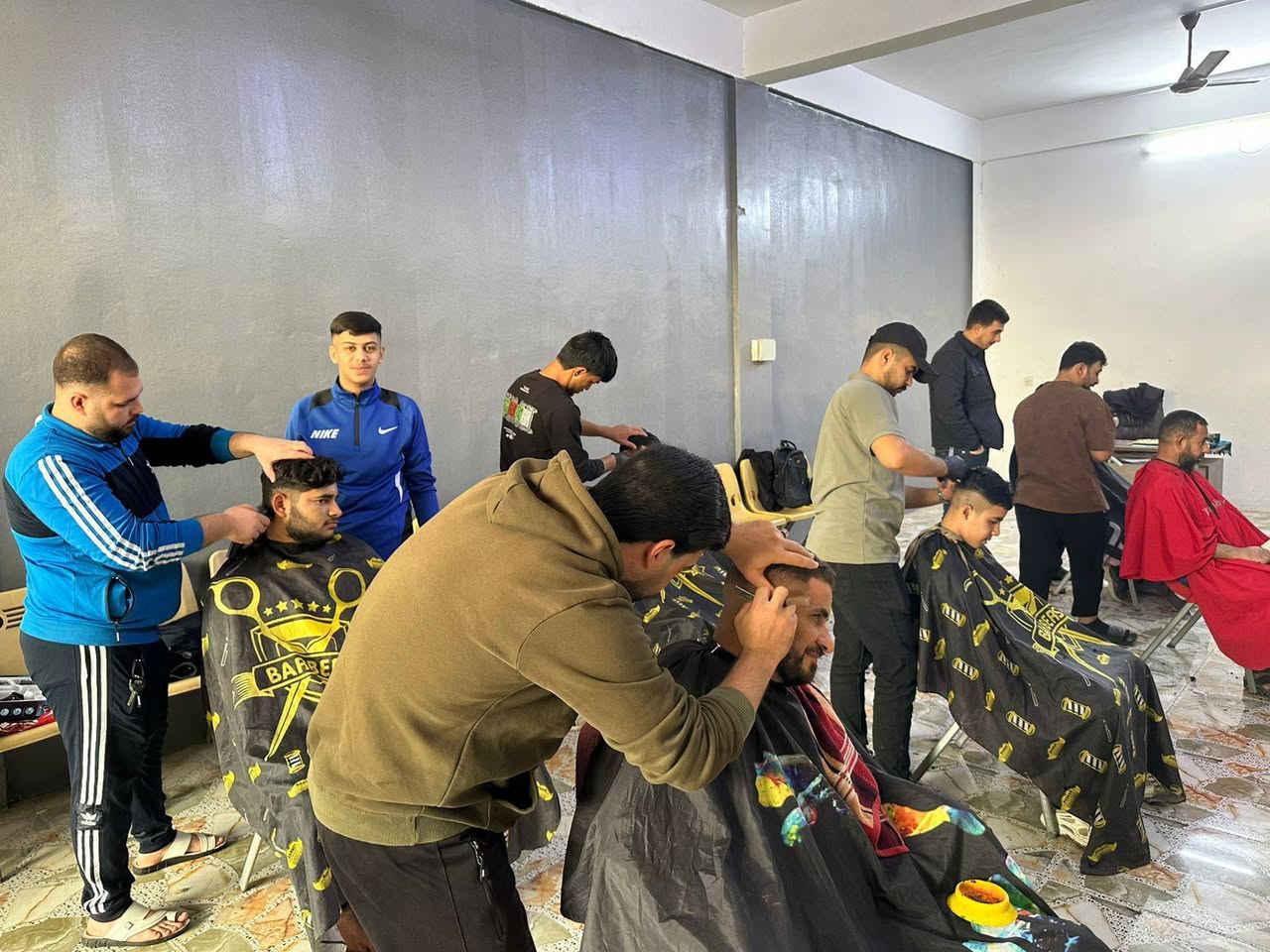 #عااااجل_جدآ_وضروري ✂️✂️🪮🪮🙅🙅
✨يعلن كابتن عـــــــــــــــادل لتعليم فن الحلاقة✨
عن افتتاح التسجيل في دورات تعليم الحلاقه مع مسابقات وهدايه 

💥 عرض خاص لو تلحگ لو ما تلحگ 💥

      🔥فقط 100 الف🔥 
              

💥 دورة حلاقة شااااملة من الصفر الى الاحتراف 💥

💥الدورة متاحة للجميع و مفتوحة يعني ما تطلع من يمنا الا تتعلم و اتصير حلاق ممتاز 🤭🤭 

                  ✨ برنامج التعليم كالاتي ✨

✂️ تعليم الخيط
✂️ التحديد بانواعه
✂️حلاقة الذقن بالموس والمكينه
✂️ قص الشعر
✂️ تدريج اللحيه والشعر

✂️ تعليم الفير + تسريحات حديثه 

🔥مع برنامج للتعامل مع الزبون و كيفية ادارة الصالون 
مع ( كابتن عادل )  

  💯عند التخرج تحصل ع شهادة تخرج🎓💯
عند الطلب 

#ملاحظه_ضمان_تعليم_فن_الحلاقة
يعني شرط تتخرج حلاق مظبوط ماتطلع من يمنه اله اصير حلاق مظبوط ان شاءالله

العنوان / تكريت 
وقت المحاضره من ساعه 2 الى ساعه 4 

موقعنا الثاني في بيجي حي التأميم شارع 30 
وقت المحاضره من ساعه 6 الى ساعه 8 ليلأ 

للحجز و الاستفسار راسلونه على الرقم 

*********** كابتن عادل // اواتساب 
                         
#سااااارعوا_بالحجز_العرض_لفترة_محدودة

🔥فقط 100 الف🔥

#في_حال_عدم_نجاح_الطالب_تعاد_الدوره_مجانا

معهد القمر 🌙🌚🌜 لتعليم فن الحلاقه 
.........          ...........        .................
