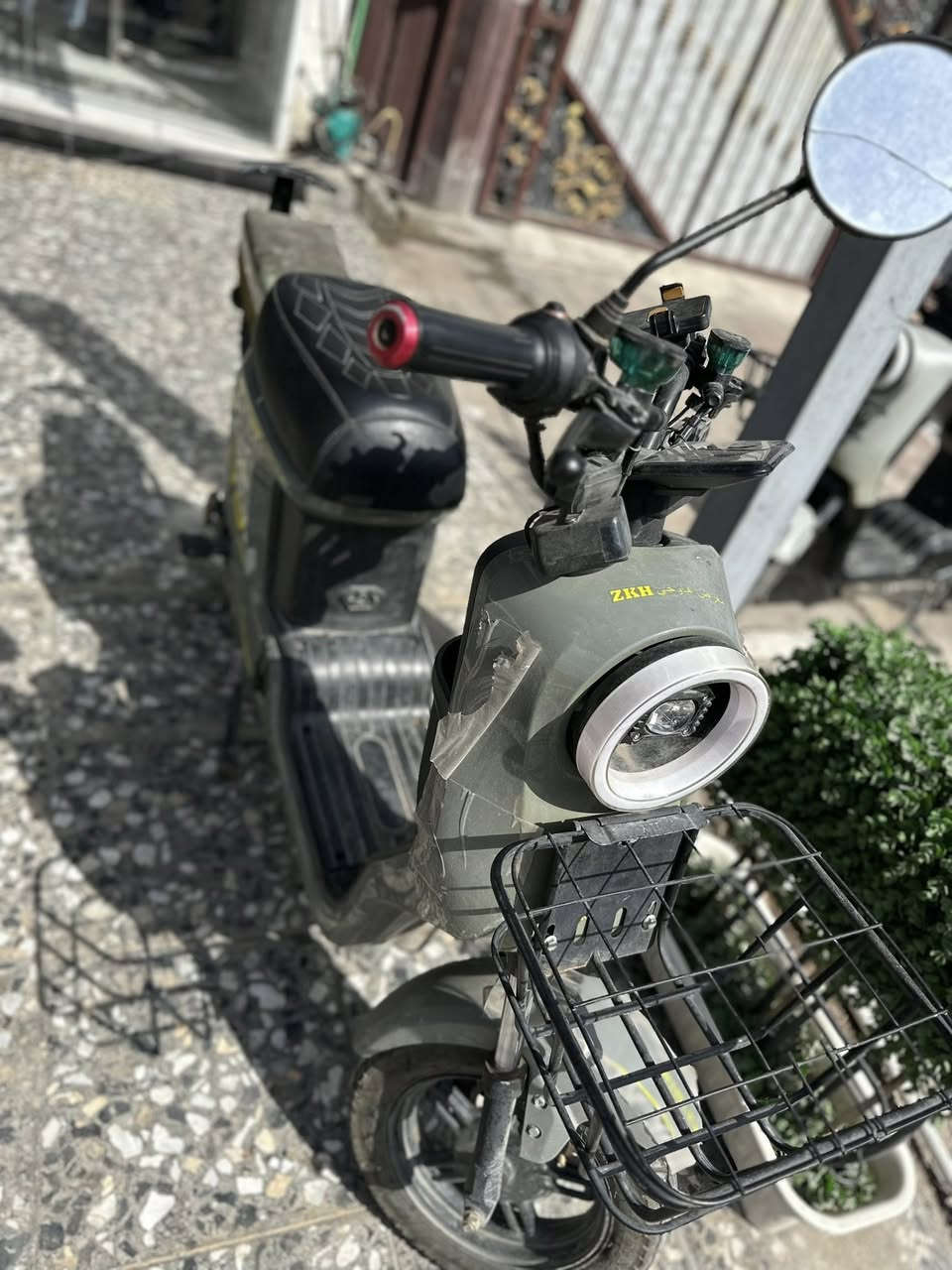 سلام عليكم
دراجه R9 الدراجه متروكه وبيه عطل بل ملف 
قليل استعمال لبيع مكاني الحريه قيم وأخذ بس كول يالله 
مكاني الحريه ***********
