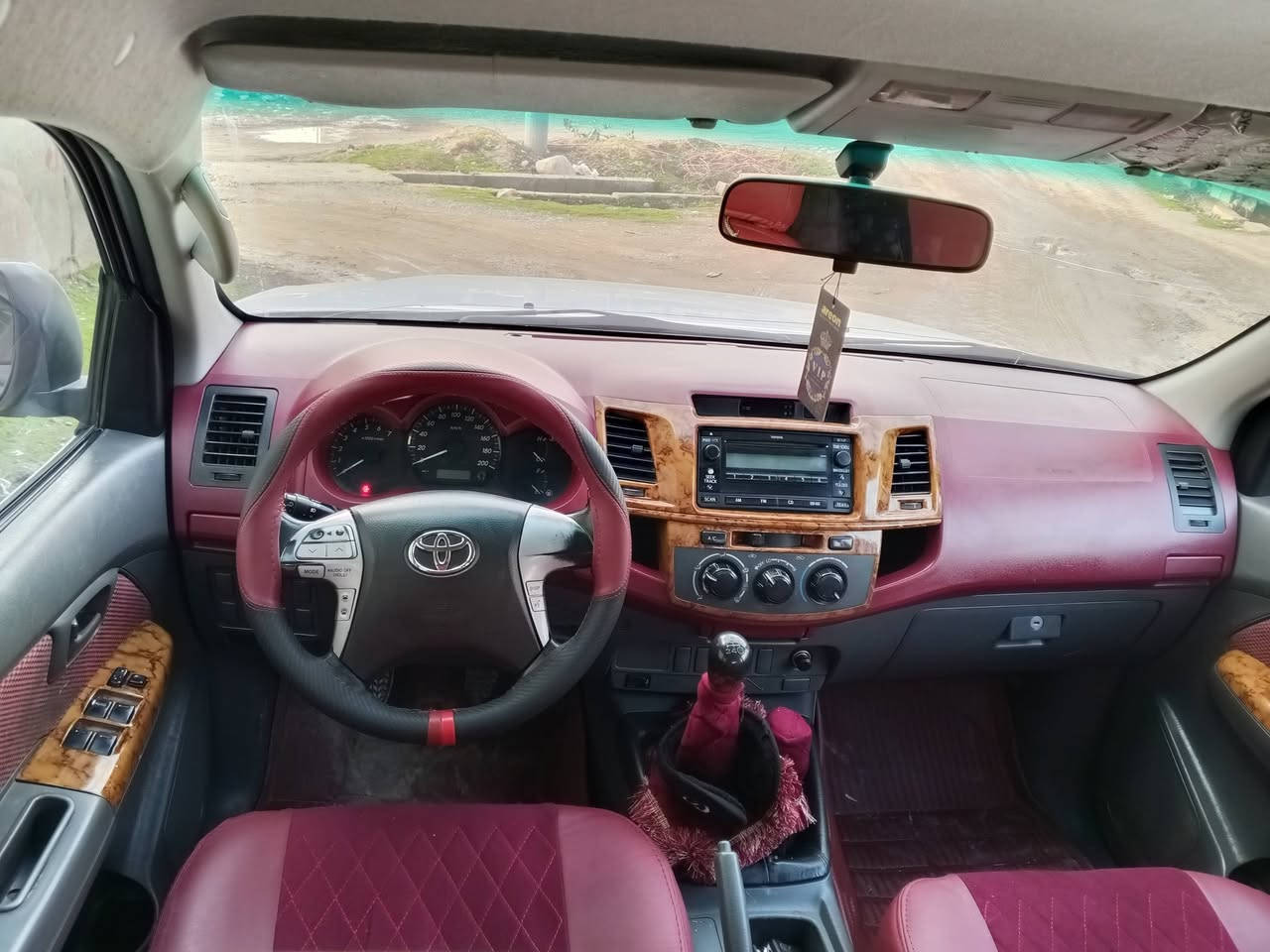 مەرزیە 2012 سەید نەهرۆ ..لۆک
ناوسوور...جام کارەبا ....بتڵ...حاسە....ABS
تاک کووشن و چەکمەجە ...ئاوێنە ئیشارەت و کارەبای 
بێ دەعم و لێدراوی زۆر جوان و پاک و جایزە 
2 بست بۆیاخی هەیە ...بەشەرتی سۆنەر 4x4
مەکینەی نەکراوەتۆ بەشەرتی فەحس ...😌
*********** واتسئاپ.....پاک و جوان و بێ مەسرەف
*********** ڤایبەر ...هەموو شتێکی بەشەرت 😍
