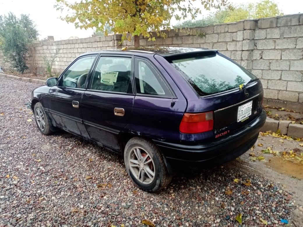 سيارة استرا للبيع موديل ١٩٩٤
رايدها ٤٥ وبيها مجال الاتصال على ***********
