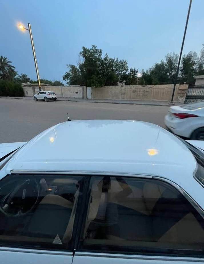 سلام عليكم مارك كصيف 92
مكينه وكير ونجي مكفولات 
تبريد ثلج كهربائيات كامله
اصوليات كامله شرط تحويل سنويه 30 هزه جديده
سيارة جاهزه من كلشي ترايك وين ما تريد 
مكاني بصره ابو الخصيب باب طويل
سعر 40 بيها مجال
***********
