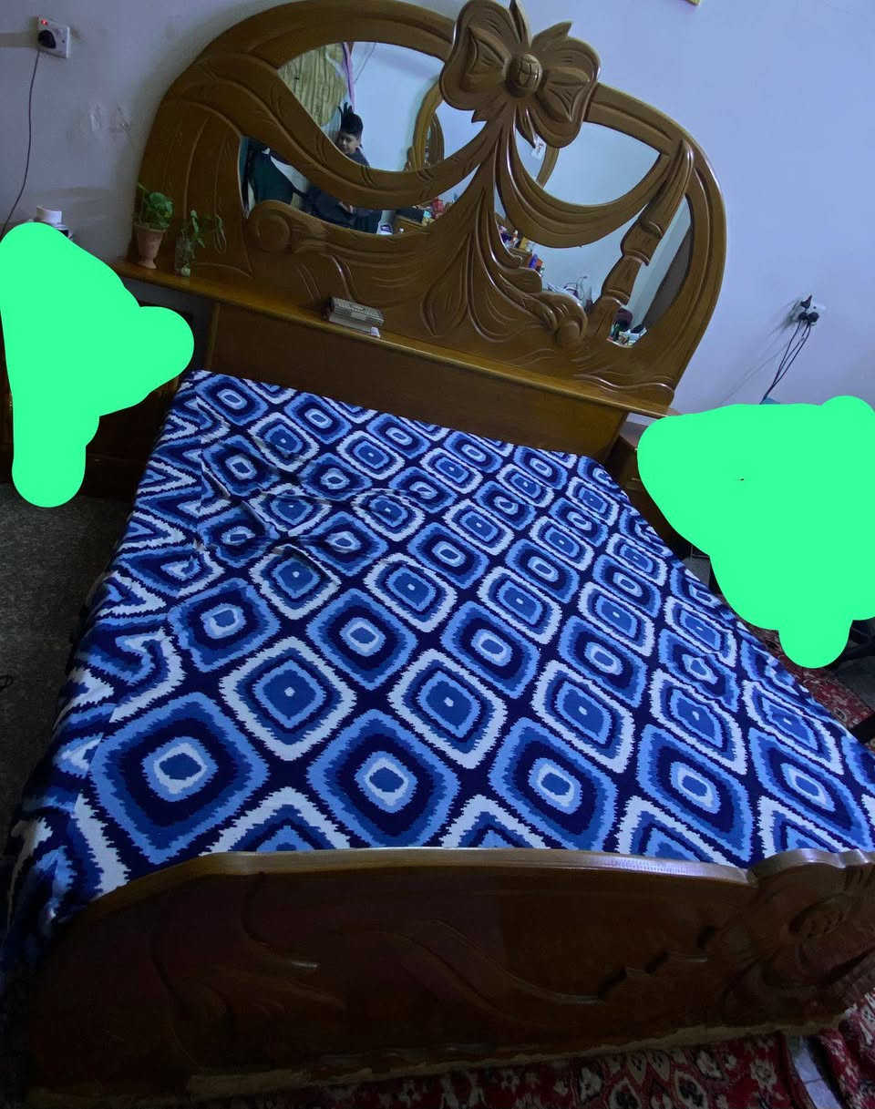 جربايه نفرين للبيع نضيفه حيل ب٢٠٠ الف مكاني الدورة الاتصال ***********
