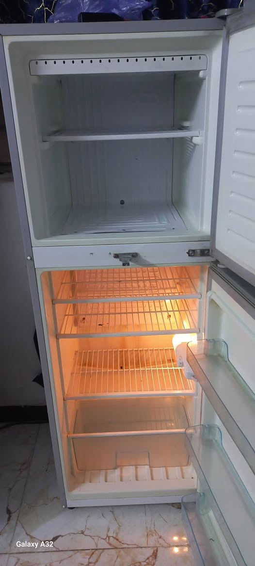 سلام عليكم مرا خصت الدمن عندي غراض البيع ثلاجة 10قدم كلش نضيفة وتبريدهة فول سبب البيع شتريت وحدة اكبر وعندي براد كلش نضيف اخو الجديد مي ثلج مالتة وعندي جرباية خشب هم نضيفة بس يرادلهة تعديلات العنوان البياع التراث الثلاجة سعرهة ١٥٠ الف ولبراد ٧٥ وجرباية ١٠٠ الف


**إذا كنت صاحب هذا الإعلان وتريد حذفه لأي سبب، رجاءا أرسل رسالة إلى الدعم الفني**