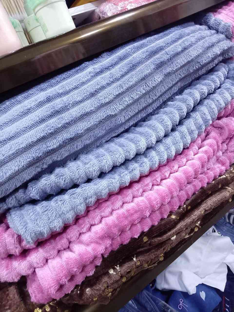 رمضان كريم وكل عام وانتم بخير وصحه وسلامه 🌙 🌙 🌙 زبائنا الكرام تشكيله منوعه من المفروشات والستائر👌 👌 👌 الأسعار والتفاصيل أسفل الصور تتوفر لدينا خدمة توصيل داخل راوه 1000محافظات 5000 عنوان المحل راوه حي السلام مقابل جامع رياض الصالحين


**إذا كنت صاحب هذا الإعلان وتريد حذفه لأي سبب، رجاءا أرسل رسالة إلى الدعم الفني**