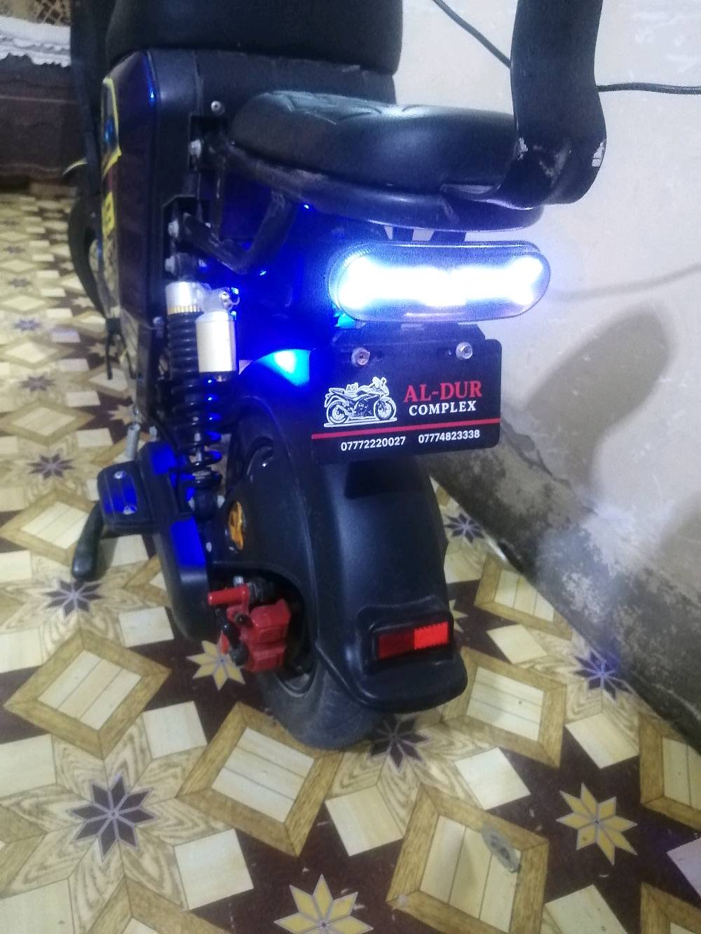 دراجه شحن R9 موديل 2026 بطاريات 5 لايت LED بلوتوث اشاير 4 الدراجه مال جناي فول واحد على واحد والله الدراجه مشتريه اقل الشهر الدراجه رايده، 550 الف وبيه مجال للشراي المكان بغداد المحموديه ناحيه الرشيد رقم الوتساب ***********