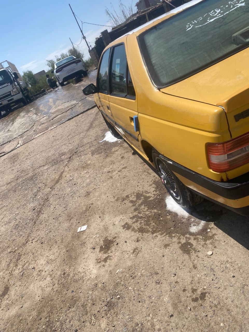 عدي سياره لبيع 15 وبيها مجال بيه خله مكينه وكير كفاله بدها حلو بصره بيع كوم حديد الي يريد يراسلني *********** وتساب

