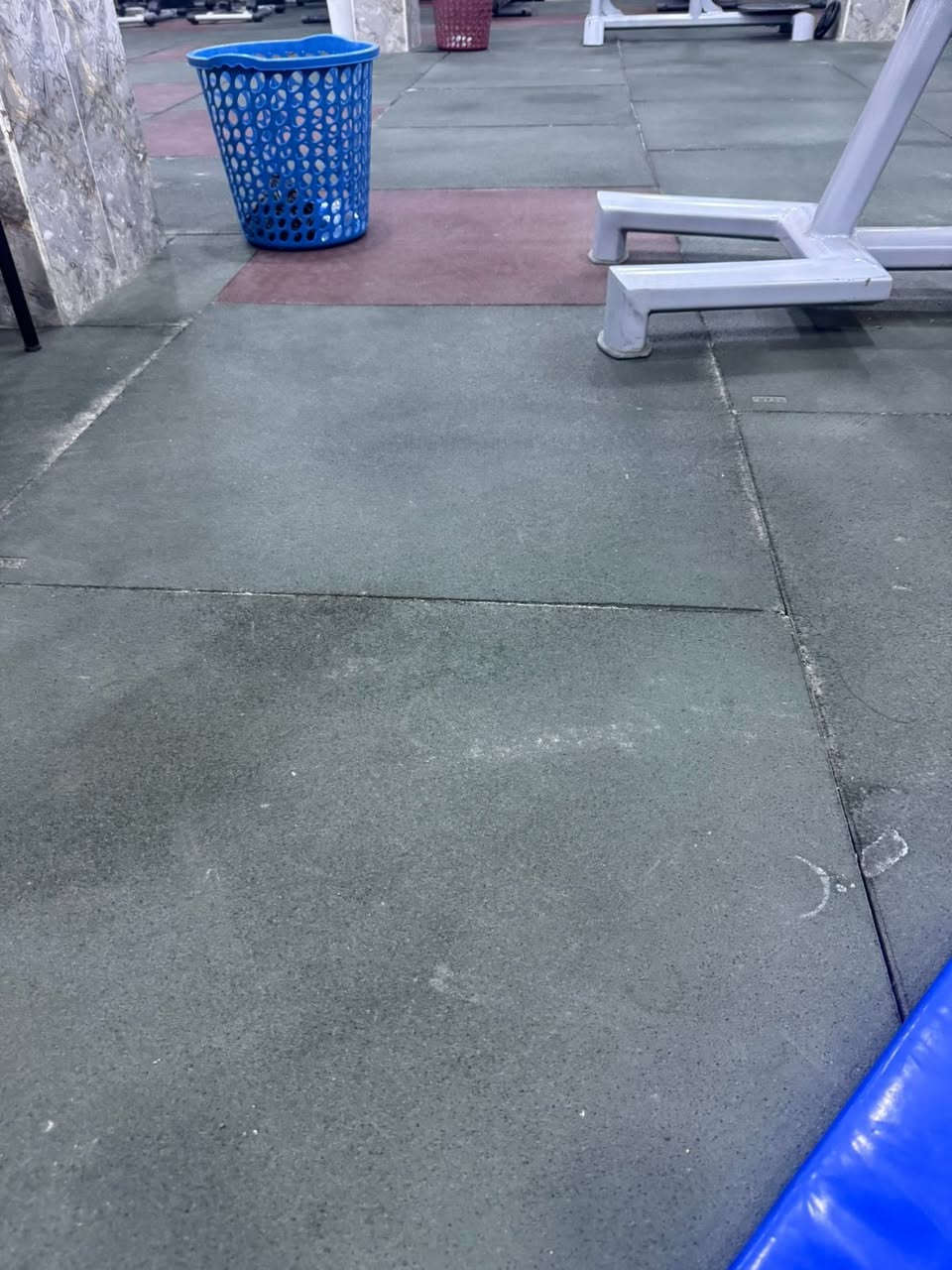 ارضيات 190 قطعه
اوبتكلات عدد 2 

للاستفسار ***********
