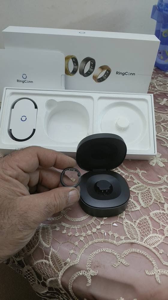 السلام عليكم من رخصة الأدمن عندي هاي الحلقه السمارت العالميه اخر اصدار
للبيع خاتم ذكي RingConn Gen 2 (الجيل الثاني الجديد) - مصنوع من سبائك التيتانيوم،للبيع الخاتم الذكي الثوري RingConn Gen 2 الغني عن التعريف، وهو أحدث جيل من الخواتم الذكية لمراقبة الصحة واللياقة البدنية. الجهاز فائق النحافة والخفة وتصميمه أنيق ومريح جداً للارتداء اليومي وأثناء النوم.💡 أبرز مميزات الخاتم:مراقبة انقطاع النفس أثناء النوم: أول خاتم ذكي يدعم تتبع جودة التنفس واضطراباته بدقة .بطارية خارقة: تدوم بطارية الخاتم حتى 12 يوماً بشحنة واحدة، ومع علبة الشحن المرفقة تصل إلى 150 يوماً دون الحاجة لمصدر كهرباء .تتبع صحي متكامل: قياس نبضات القلب، نسبة الأكسجين في الدم (SpO2)، مستويات التوتر، ودرجة حرارة الجسم .بدون أي اشتراك شهري: تطبيق الخاتم مجاني بالكامل مدى الحياة ويوفر تحليلات مفصلة (عكس المنافسين) .مقاومة الماء: بمعيار IP68 ومقاوم للغوص حتى عمق 100 متر (مناسب للسباحة والاستحمام)  حالة المنتج ومحتويات العلبة:الخاتم الذكي (اللون: أسود).علبة الشحن المحمولة الأصلية .قاعدة الشحن ووصلة الكابل الأصلية.الكتيبات والعلبة الأصلية بالكامل (ملاحظة: مقاس 9  بحالة الوكالة جديد].💰 السعر 150دولار (قابل للتفاوض البسيط للصادقين).📍 بغداد, العراق


**إذا كنت صاحب هذا الإعلان وتريد حذفه لأي سبب، رجاءا أرسل رسالة إلى الدعم الفني**