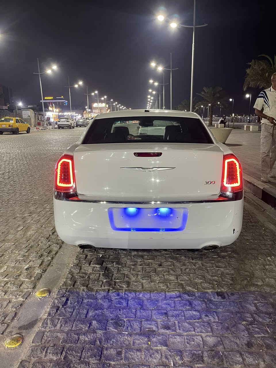 السلام عليكم اوبامه 2012رقم ادهوك تريد تحويل تريد وكاله موجوده بلبصره السعر 160وبيه مجال 
ضرره صبغ بجم وشوي من الباب 
***********
