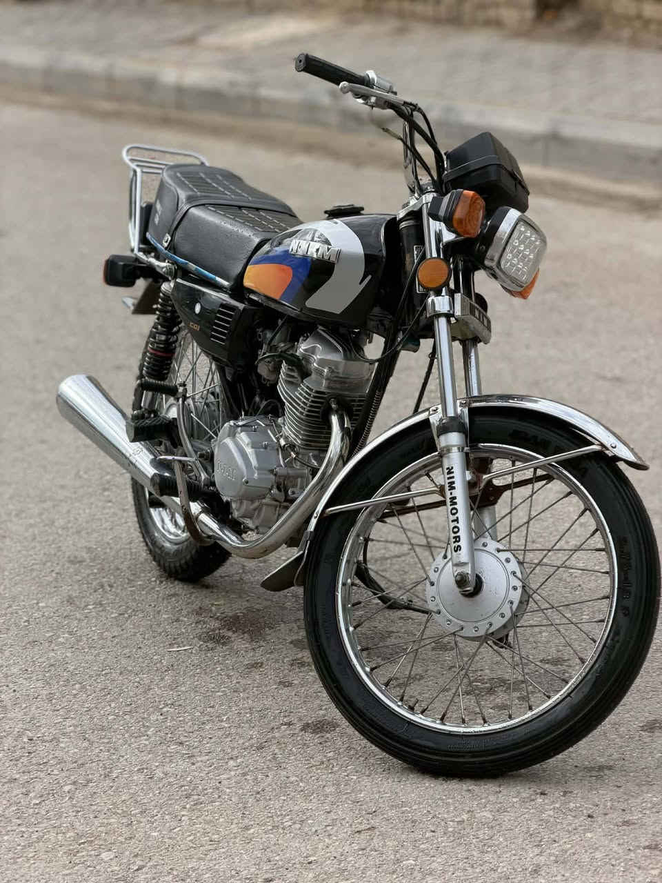 السلام عليكم اربعه كير لبيع مديل 22السعر 650مكان زين القوس شارع يعقوب ***********
