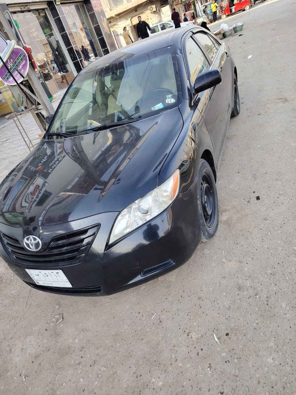 السلام عليكم 
كامري 2009  
بيع مستعجل ❗️❗️ 
حادث بابين وشويه من الدوسه بدون معجون مبدل بابين ومصبوغات وصبغ جاملغات الامامي ولخلفي صفحه الركب جماليه سياره ع وضح الشركه 
ماشيه 82km حقيقي 
سياره مخزنه 🛑🛑 
شرط ليبلات الوكاله بيها  
حاطلها شاشه 
ودوشمه جديده 
تحويل ثاني يوم 
رقمي :
