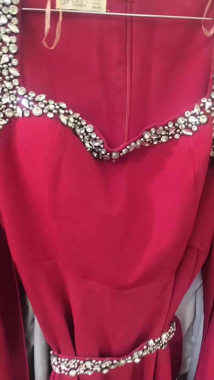 فساتين للبيع استعمال قليل


**إذا كنت صاحب هذا الإعلان وتريد حذفه لأي سبب، رجاءا أرسل رسالة إلى الدعم الفني**