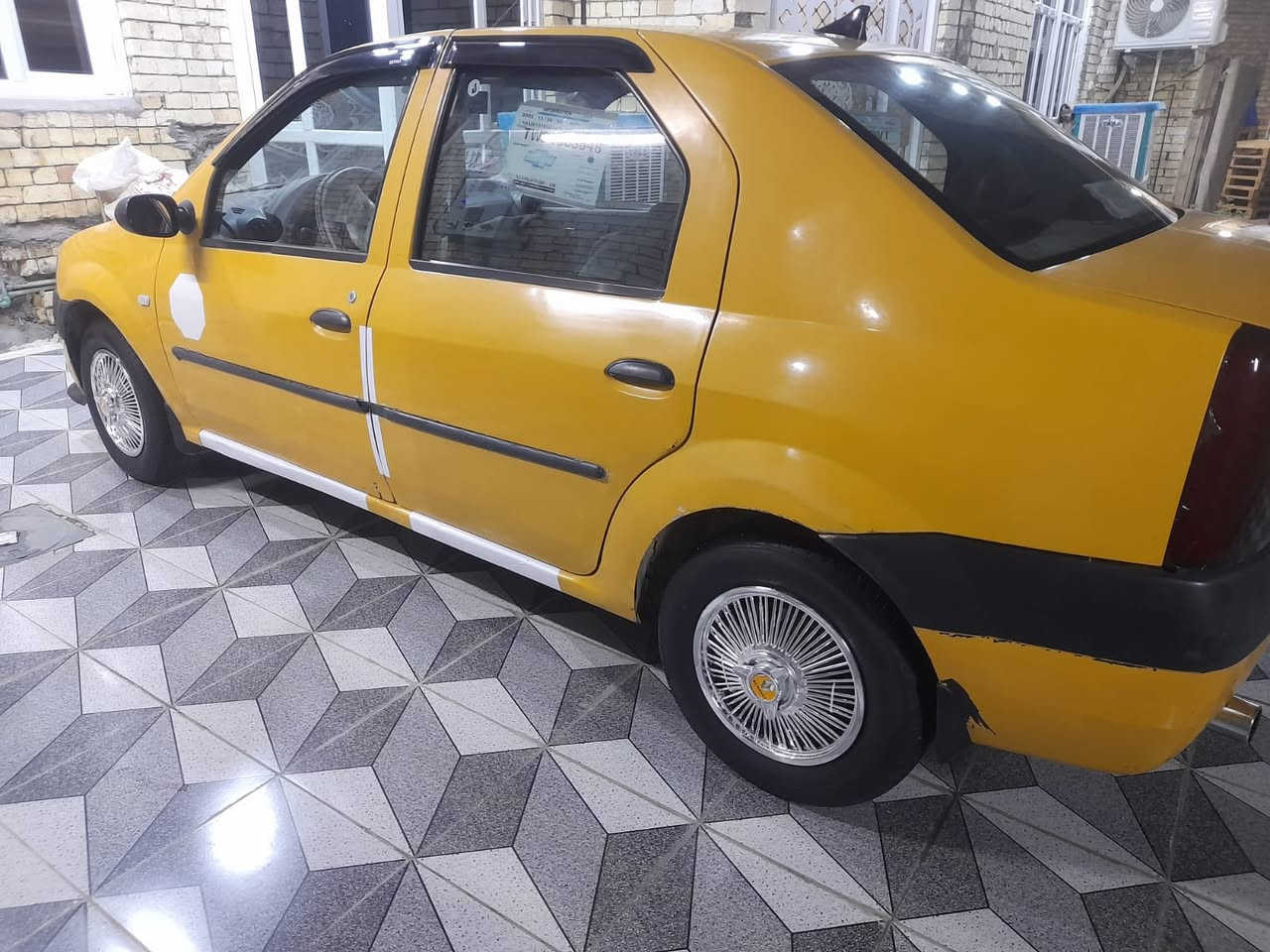 السلام عليكم رينو 2010لوكان رقم انكليزي تحويل مباشر بغداد مصفرة هيئة وخط سنوي جديد محرك أصلي نظيف تخم تاير كهربائيات كلها شغاله تبريد بس يراد فان يصلح او يتبدل المكان ابو غريب الخط السريع قرب محطة جوهرة العدنان الإتصال على الرقم ***********/آو الرقم ***********الرقمين وات سآب السعر 35وبيه مجال حك الجيه
