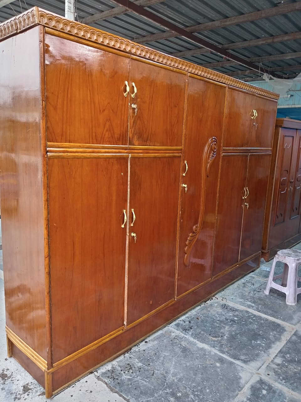 سلام عليكم كنتور 5باب مستخدم كلش نظيف سعر كلش مناسب تواصل وتساب وتدللون *********** اكو خدمه توصيل بكروه
