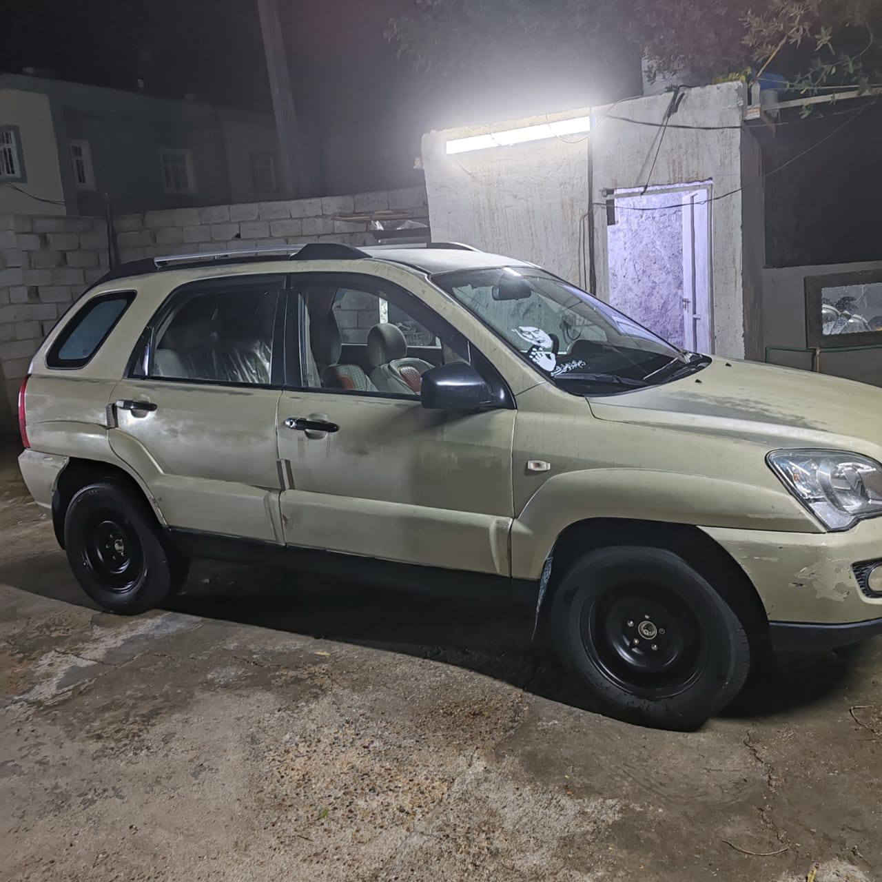 دوانيه..بيه بجم.ومصلح..راعيه متوفي وجاي يسون بلقسام يداورون الك بس يكملون مابيه قاصر
سعره مناسب  ..سياره برغي مانقصه..***********
