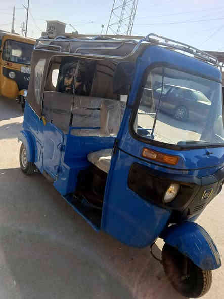 سلام عليكم تكتك 22شهر 7 رقم بصره مشروع وطني بيه ضربه بل قد سعر 7800 وبيه مجال  حك جيه بيع فرق  قضاء النصر رقم ***********
