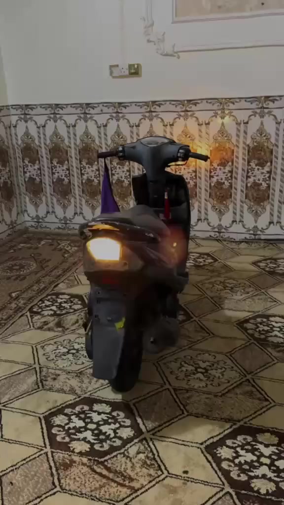 السلام عليكم ماكس عدلة للبيع دراجة صار سبوع طالعة من الوكيل برغي مابيهة نقص كاملة دراجة تخبل شغالة من الطول للطول 

شلعة معدل حلو مكينة مامفتوحة 

سعرهة 1100 مليون ومية

مكانهة نهاوند ***********
