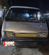 سياره بسته ٩٣ السنويه الى نهاية ٢٦ كير محرك بم مكفول تخم تاير  رقم ٠٧٥...