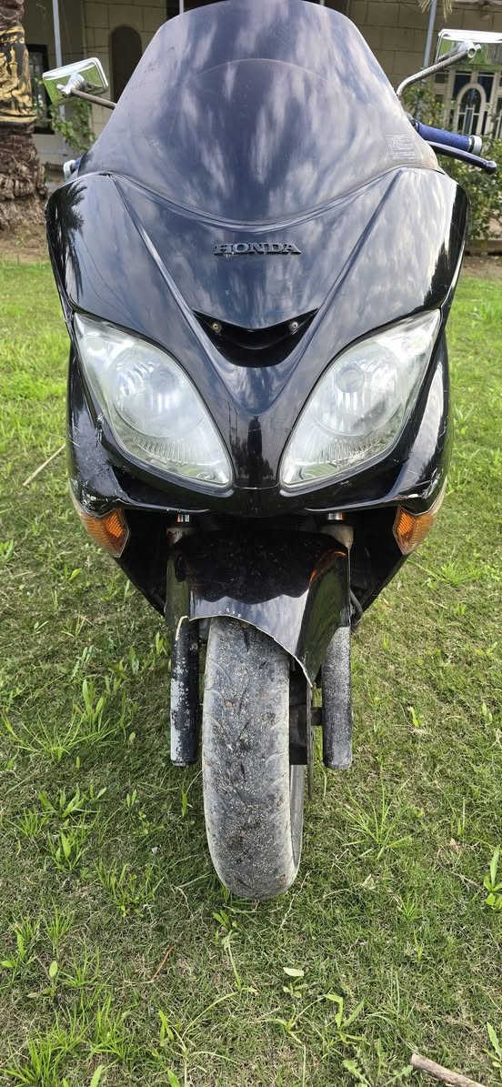 سلام عليكم. للبيع فورزه. (8.0) عميه محرك مكفول. شعندك مراوس نزل. ***********
