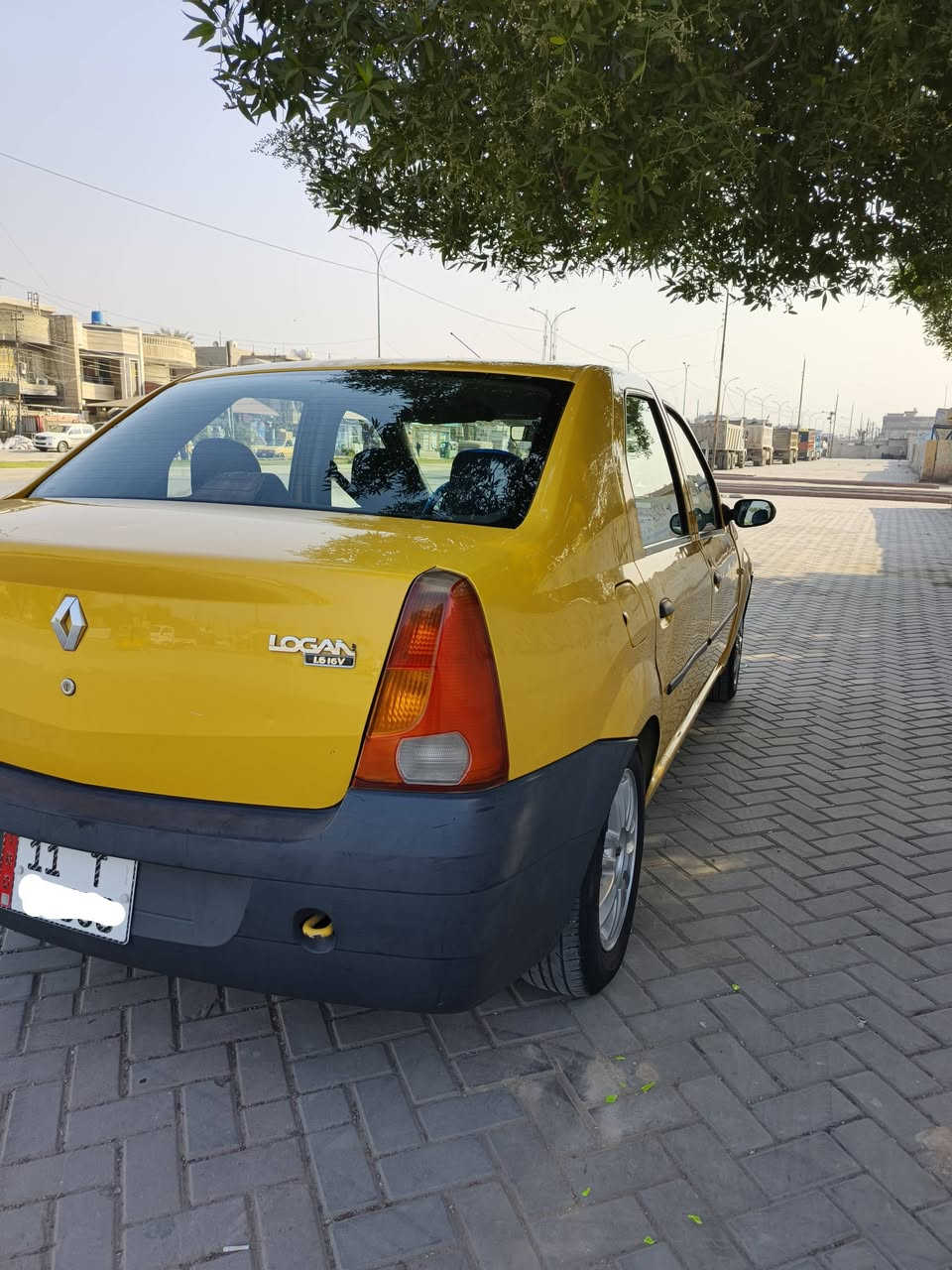 السلام عليكم 
رينو لوكان 2017 
رقم بغداد باسمي تحويل ثاني يوم
اوتماتيك بلاد منضومة غاز جديدة شادلهة 60 لتر  تبريد خير من الله بيهة جاملغ امامي الايمن مضروب فقط السعر  $ 65
مكاني بغداد البلديات 
***********
