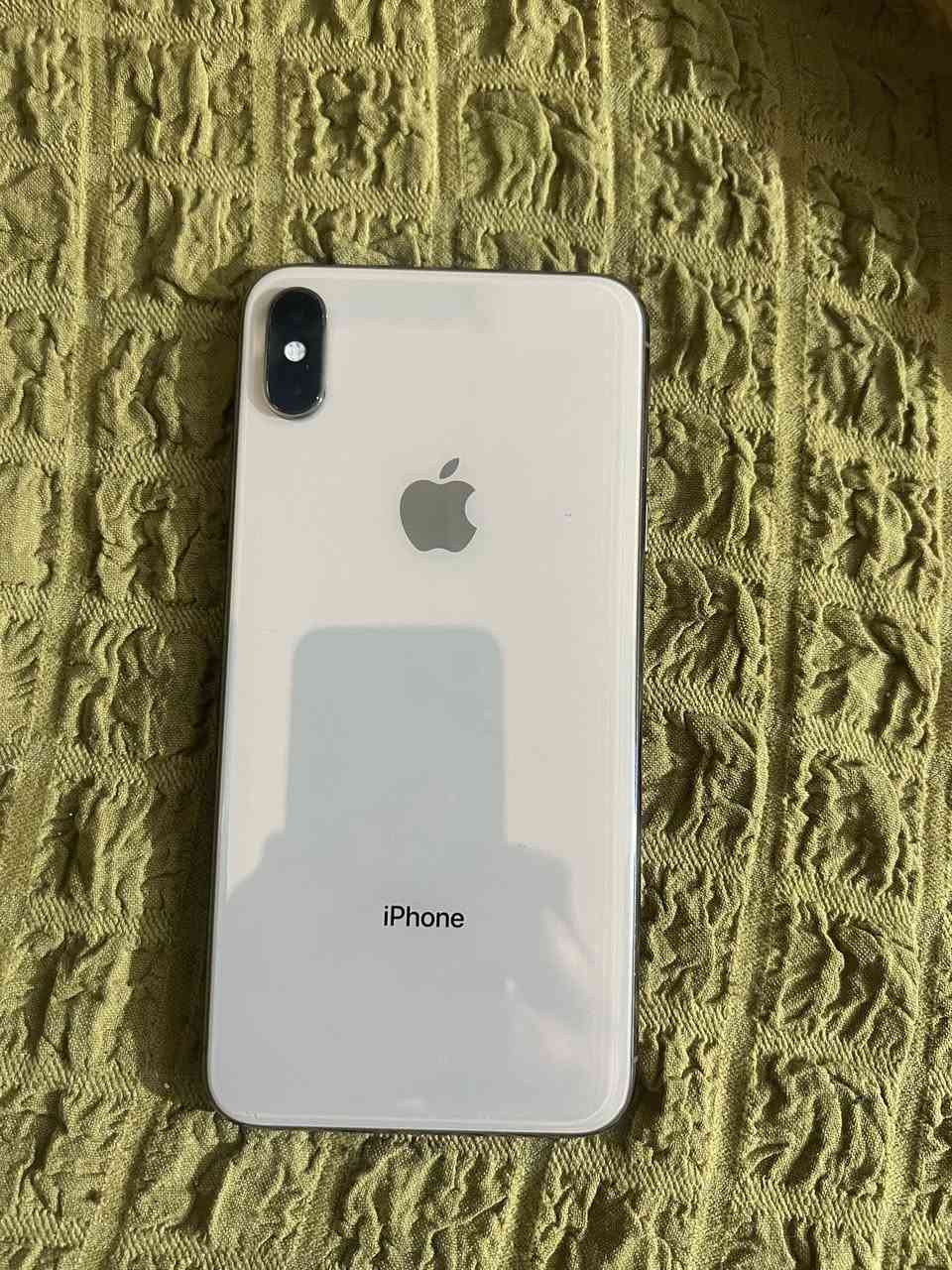 سلام عليكم ايفون اكس إس البيع بطاريه 74 غير مستبدله ذاكره 512 شاشه مستبدله نوعه زينه سعره 220 وبي مجال الرقم *********** العنوان بغداد
