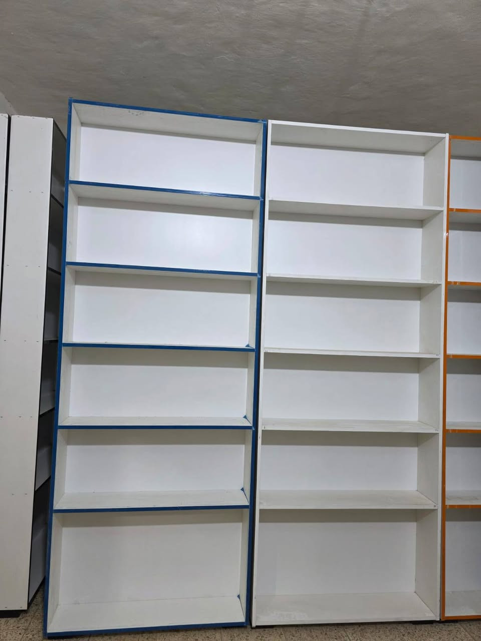 للبيع فاترينات جديد الاتصال *********** وتساب العماره ميسان
