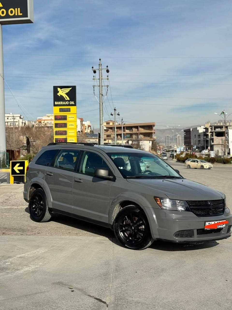 دۆج جۆرنی 
مۆدیل 2020
لون سمنتی 
رقم شیمال 
4 سلندر 
مکینە 24 
سعر. 140. $
3. قطعة صبوغ
مرغوب.  من مسرف 
ساحب سیارە. رقم. ***********.   واتساب فایبەر
