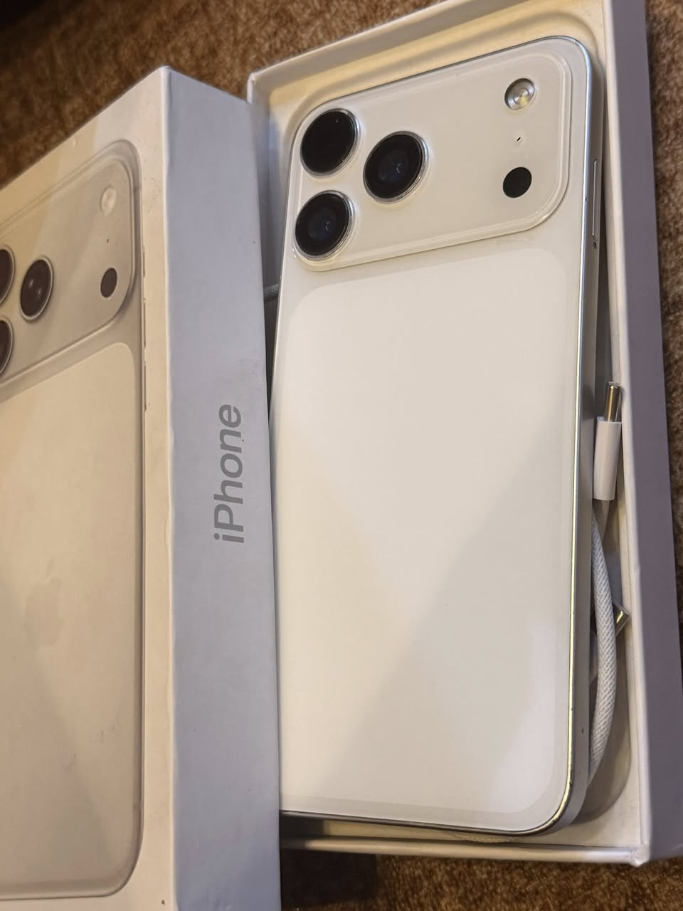 آيفون مقلد 17 برو ماكس جديد فقط فتحت الكارتونة اشتريته ب185 اريد أبيعه. ب 110. مكاني بغداد الصالحية  قرب مستشفى ابن البيطار الشراب خاص يدخل


**إذا كنت صاحب هذا الإعلان وتريد حذفه لأي سبب، رجاءا أرسل رسالة إلى الدعم الفني**