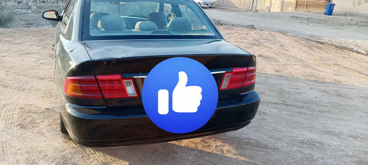 السلام عليكم
اوبتما 2001 للبيع 
رقم قادسية مشروع وطني مكينة وحدادية جاهزة السيارة مصبوغة عام المالك سكنة ديوانية و مكان هم السيارة  ديوانية سعرها 50 ورقة وبيها مجال 
***********
