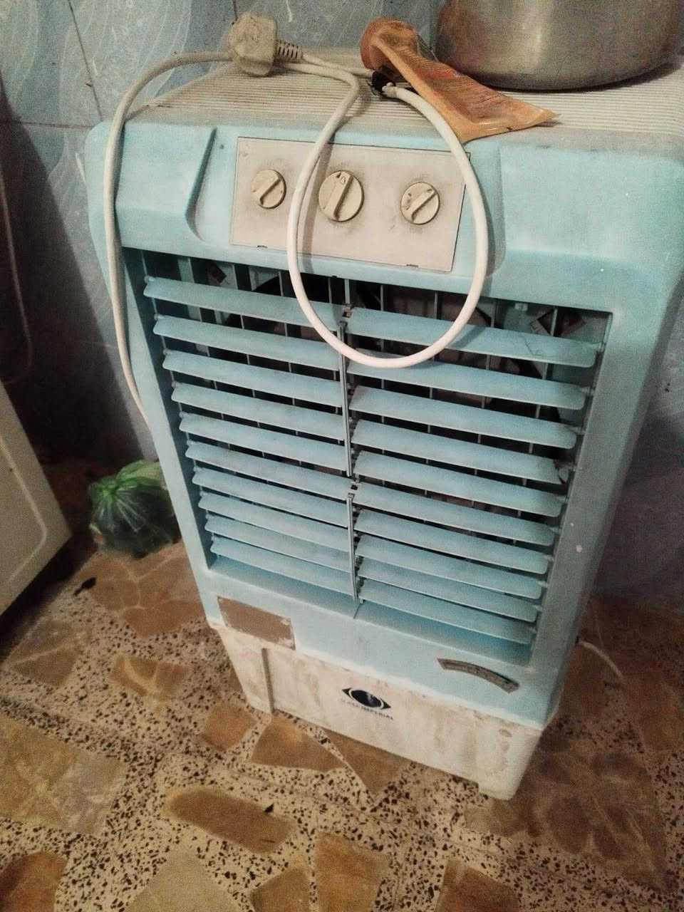 مكلف بلنشر غراض بيت كامله شغاله البياع ***********
