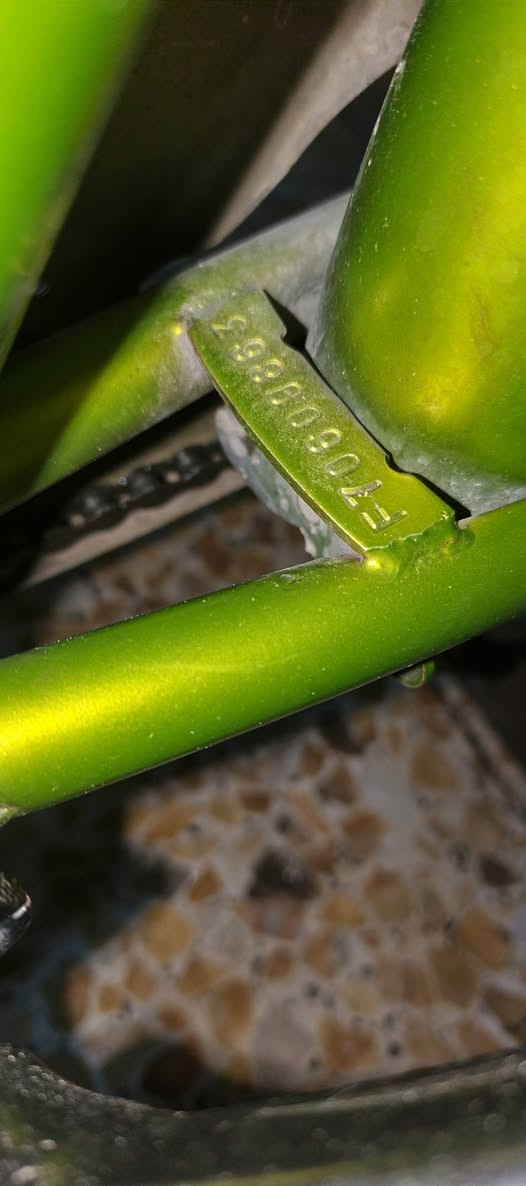 سلام عليكم بايسكل ياباني أصلي للبيع العنوان بغداد مدينة الصدر الحبيبية مقابل وليد أبو الكص رقم الهاتف *********** وسعر ١٢٠ وبي مجال بايسكل نضيف جدآ جدآ
