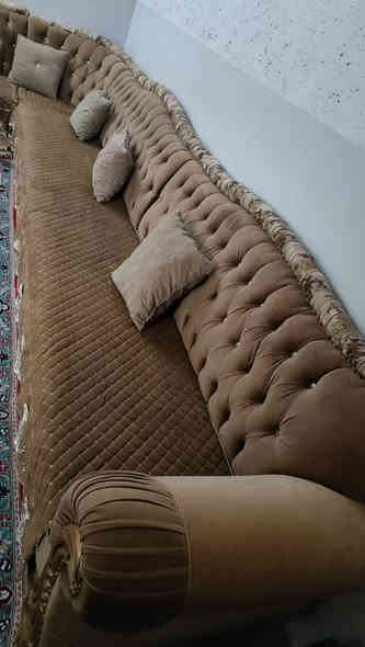 ديوان 7امتار ونص 
نضيف 
العنوان موصل حي صديق 
السعر 300بي مجال 
***********
