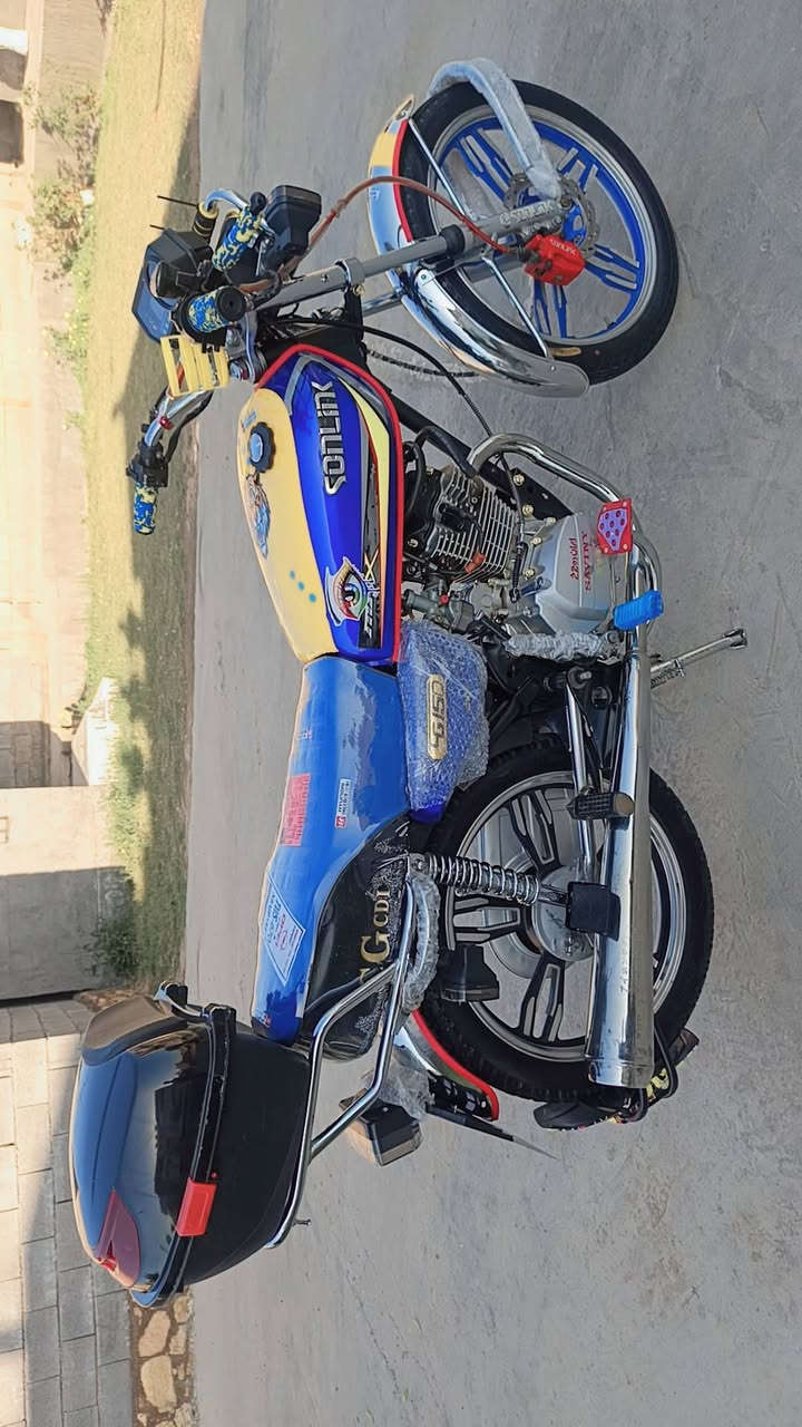 ايراني البيع موديل 22 محدث 25 مسجل وكامل سنويه بس باقي عل ستلام لوحات السعر مليون وبيه مجال شي قليل او مراوس وفرق يرهم مكان دراجه الرمادي جويبه ***********
