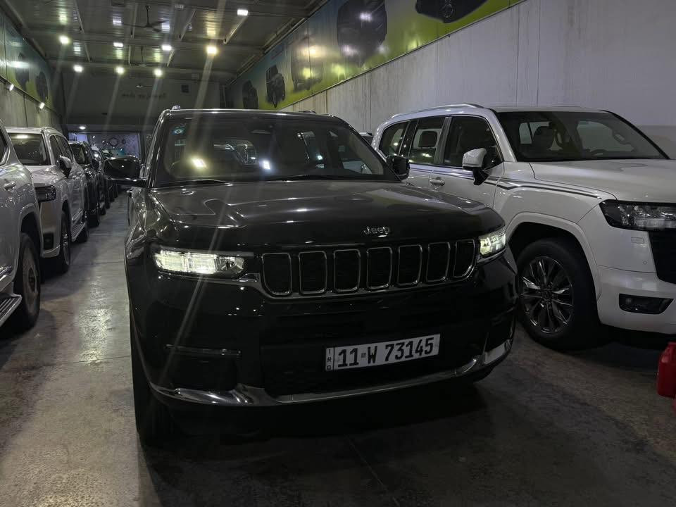 السلام عليكم 
جيب 2022 وكاله هارلم 
7 راكب
فول مواصفات لمتدد
ماشية:39 الف كيلو متر
مكفولة السياره ماعدى رصعه باب خلف الراكب
سعرها:37 الف دولار وبيها مجال 
للاستفسار:***********
مكانها معارض النهضه شركة اللامي
