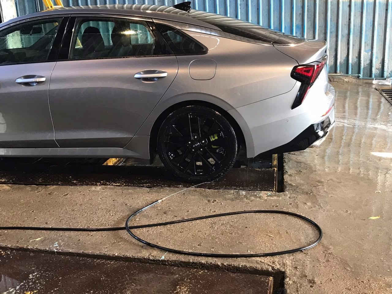 للبيع  GT K5 ا2500 تيربو
مديل 2025
فول مواصفات
بدون رقم 
حساسات مامي خلفي 
5كامرات محيطيه 
تشغيل عن بعد 
بصمه أبواب 
بني راما
رادار امامي خلفي 
لد امامي خلفي
اشاره بل مري 
كشنات كهربائي 
الد ترحيب عند لاقتراب 
خزن كراسي 
ماشيه 4000زيرو السياره
بدون يرباك 
وبعد بيها مواصفات 

السياره جديده السعر 195$   بكاني بغداد 

***********
