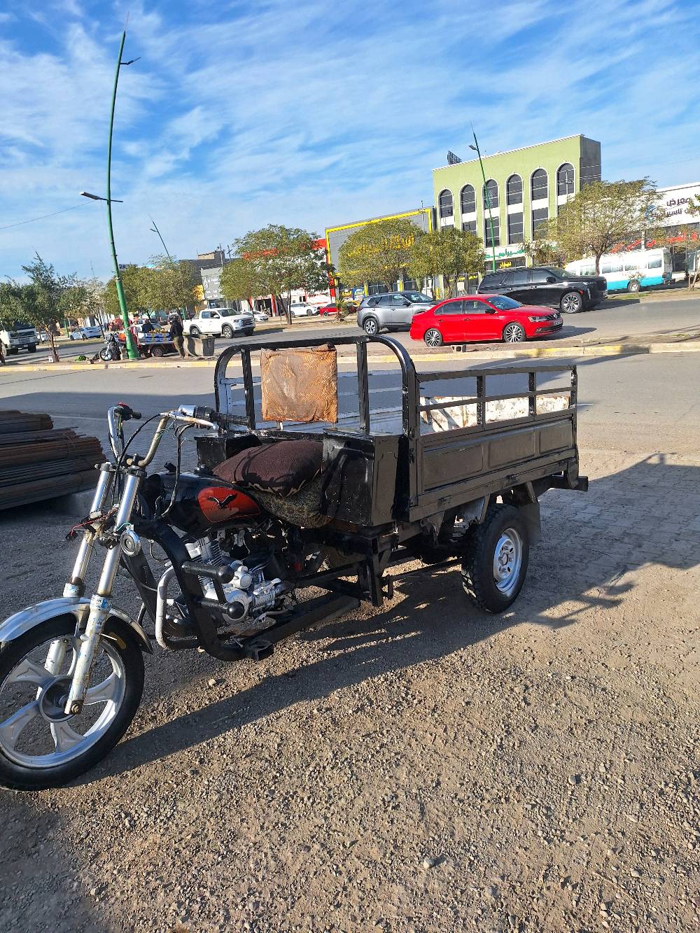 ستوته شاصير موديل ١٨ محرك موديل ٢٢ تخم تايرات جدد سلف كهربيات بكلايات كله شغللها نقصها بس دشبول ولايت اكسل شرط كير بوكش شرط محرك شرط سعرها مناسب ٦٥٠ بي مجال حك الجيه لمو شراي ليكشر بسعر عنوان كركوك ***********