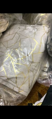 بردات ٤قطع • أسود وأبيض • خامة تخبل