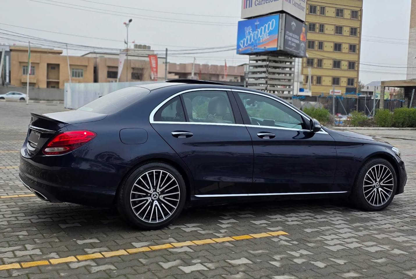 ﷽

Mercedes c300 2018
زؤر پاكة هةمو گياني بةشةرتة 
گير مكينة كارةبايات هةمووي بةشةرتة 
فول فولة  ناو زةرد پانؤرامة دةبل ماوس بةسمة 
٢ پارجةي سبوخة 

*********** أربيل, العراق
