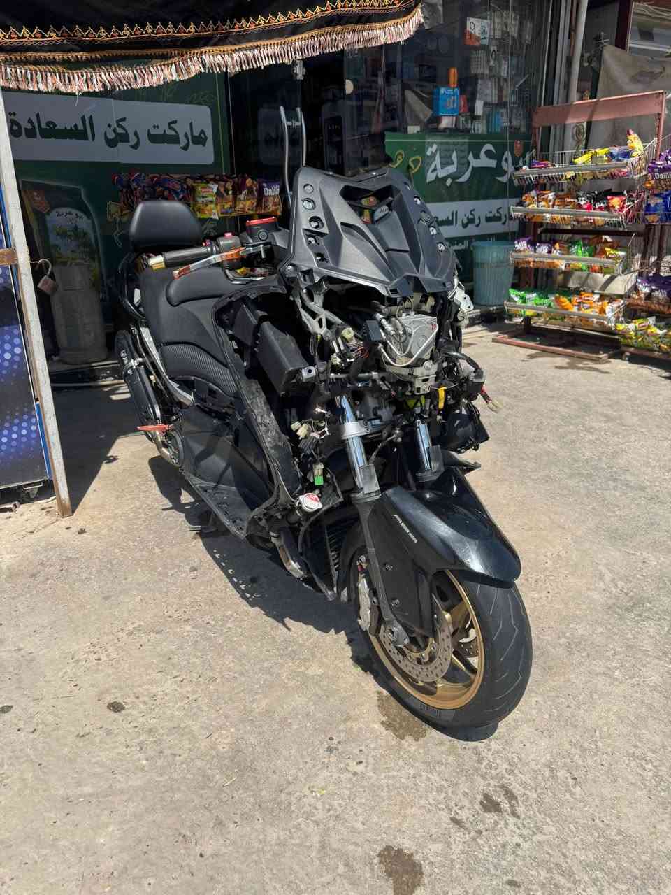 سلام عليكم تي ماكس موديل ١٥كوريه الدراجة
مكينه مفتوحه المكان بغداد الدوره ابو دشير 

***********
