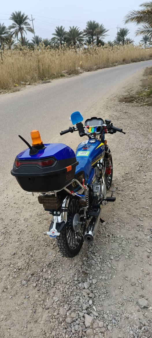 للبيع موديل 25 مكينه 200  مكفوله اوراق منفيس شاشه تعرض فيديو السعر 850 المكان الكرمه للستفسار ***********
