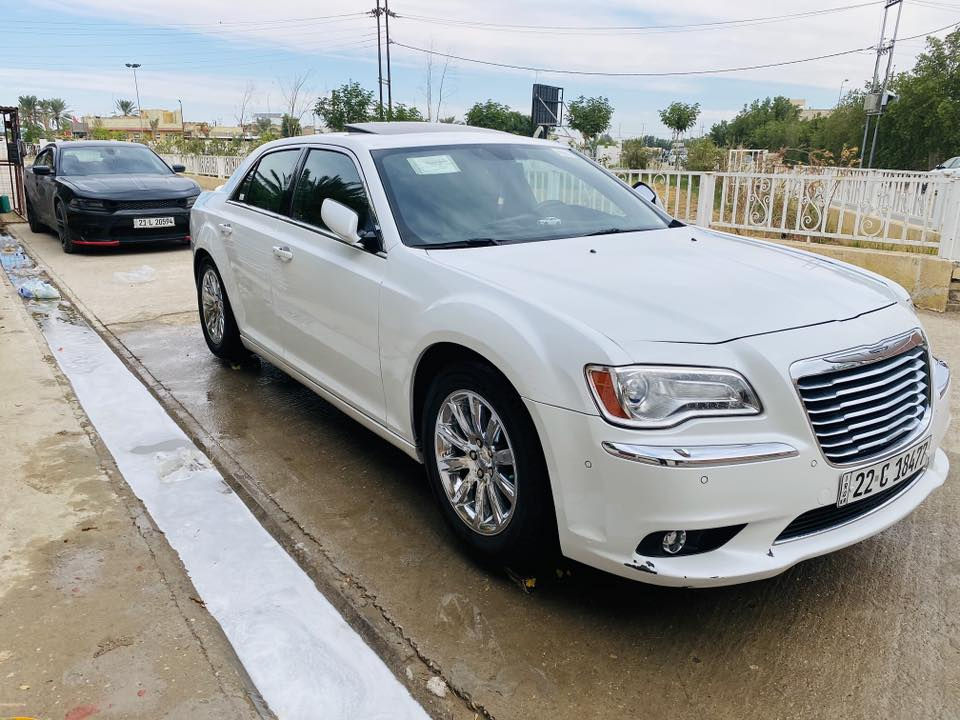 السلام عليكم اوبام 2013
رقم اربيل باسمي 
سياره مكفوله من الصبغ والمعجوب بارد بيها عكس بال السائق فقط

سياره جاهزه من كلشي كير مكينه 

حداديه 100‎%‎

تخم تاير  جديد 

منضومه احتراق كامله 

حت السيرفس طافي 

فول مواصفات  مكاني واسط 

وبالعافيه للياخذها 

الرقم ***********

 الشراي يتصل وبي خير ويدلل
