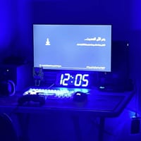 شباب عندي اكس بوكس سيريس اي واحد T نظيف %100 بس حاليا تاركة بسبب الشغل...