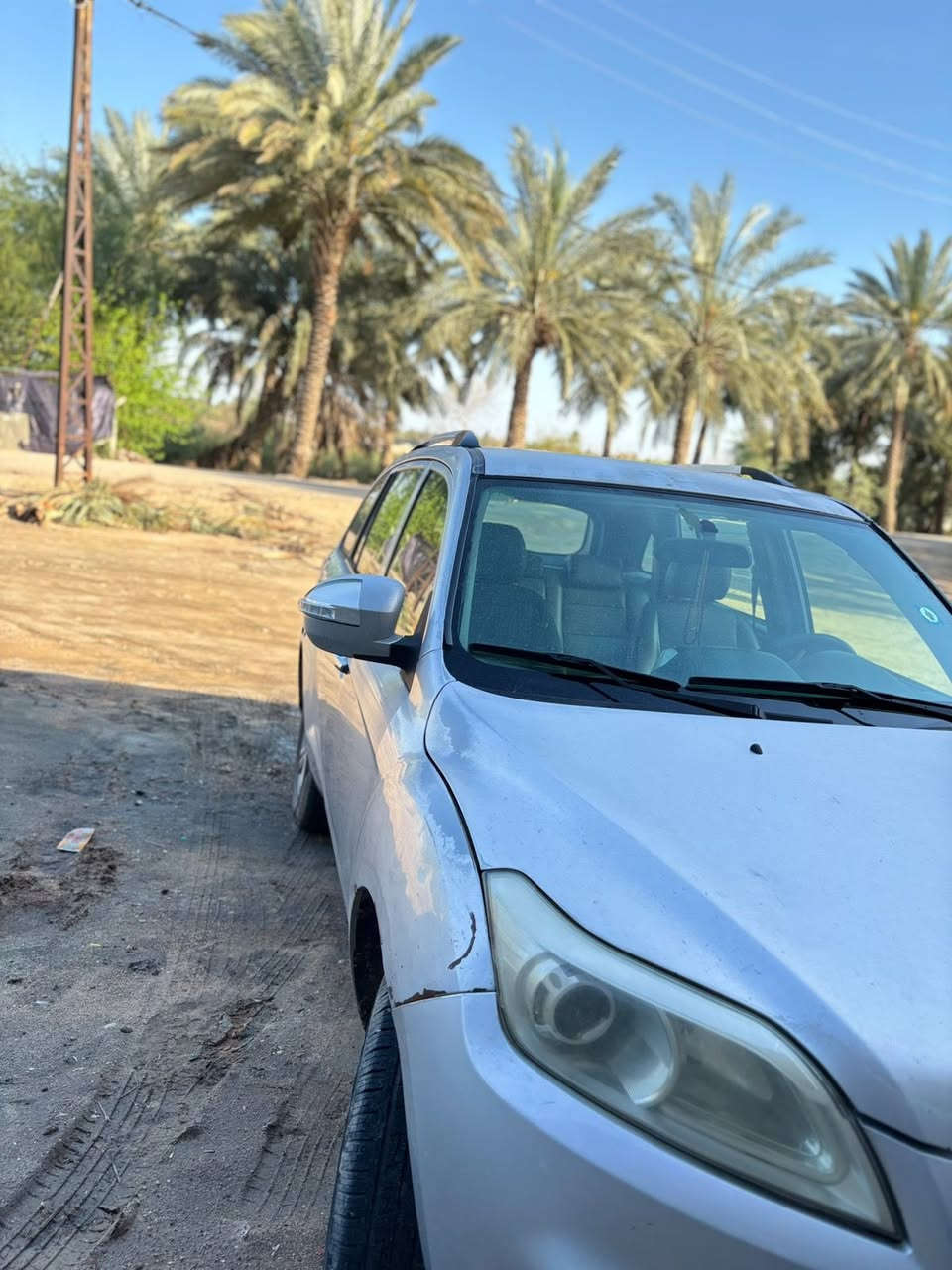 السلام عليكم ليفان x60 موديل ٢٠١٥ لون سلفر جاهزه سياره بيه جراد موضح بل صور بيه صبغ داير الجاملغ الخلفي  سياره بسمي هزه جديده وسنويه جديده ٢٠٣١ سياره حلوه دواخل نضيفه تخم تاير جديد حداديه جديده مكان السياره كربلاء طوريج سعر 58 وبيه مجال كلش قليل 

***********
