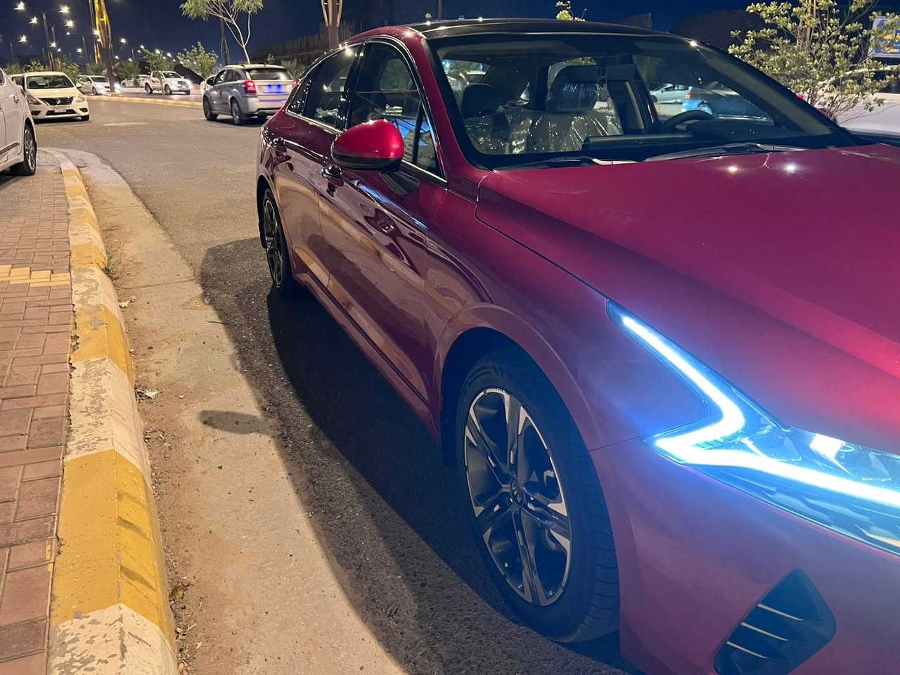 كيا كي فايف kia k5 للبيع
 موديل ٢٠٢١ خليجي الدولية العراقية 
"فول مواصفات"محرك ٢٠٠٠ دوش 
رقم بغداد تحويل ثاني يوم 
ضررها بارد بالداير وحافة الباب الخلفي شي بسيط 
للأستفسار ‭٠٧٨١ ٨٤٤ ٦١٢٧‬
