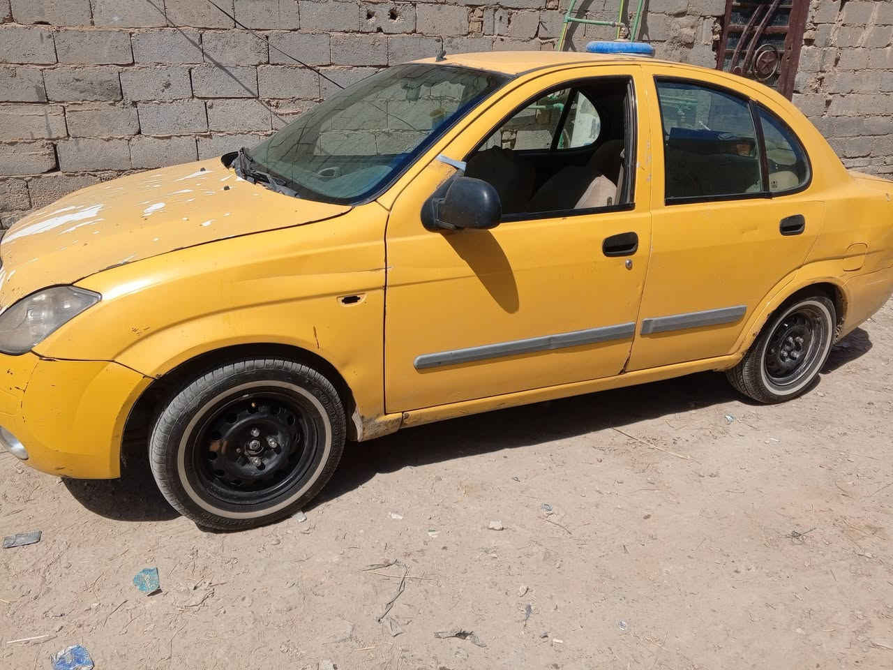 السلام عليكم طيبه موديل 15
سنويه صاقطه كير حلو مكينه بيه خيط 
تخم تاير جديد حداديه حلوه عليه هيئة 70الف 
راعيها بلحله بلهاشميه يريد مداور 
السعر 18وبيها مجال 
***********
