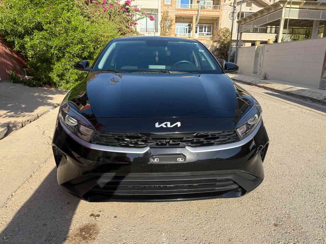 Kia Forte 2023 LX 135
حجم المحرك ٤ سلندر ٢ لتر
مسافة ٥٠ الف كيلو

مقاعد تدفئة
مانع التزحلق+ABS
شاشة كبيرة لمس
رادار+كاميرا
تحكم الستيرن
بقية المواصفات المعروفة
الحادث فقط الصندوق الخلفي

العنوان: اربيل
للاتصال (واتس اب و فايبر متوفر)
***********

قەبارەی بزوێنەر 4 پستن 2.0 لتر
مەودای ڕۆیشتن ٥٠ هەزار کیلۆمەتر

کوشن گەرمی
دژە خلیسکان+ABS
شاشەی گەورە لەمس
رادار + كاميرا 
کۆنتڕۆڵی سوکان
هەموو تایبەتماندییە ناسراوەکانی تر
تەنها سندوقی لێدراوە
(ناونیشان: هەولێر)

ژمارەی شاسی (VIN):  3KPF24AD5PE613276

بۆ پەیوەندی کردن (وەتس ئەپ و ڤایبەر بەردەستە)

*********** أربيل, العراق
